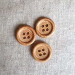Shirt Style Beech Wood Button: 30mm